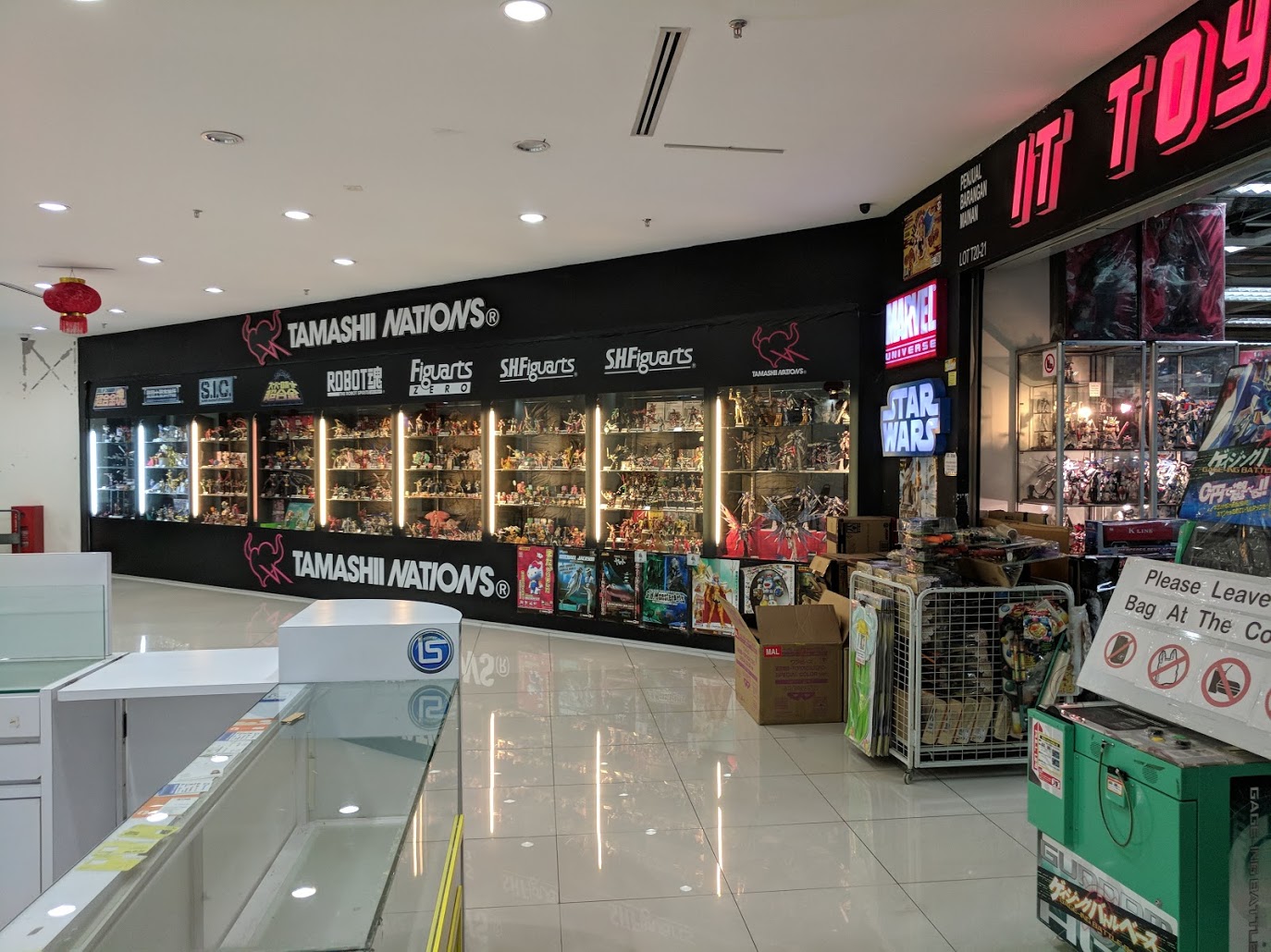 Gunpla Shopping in Kuala Lumpur, Malaysia | Saint-ism – Gaming, Gunpla,  Digital Art