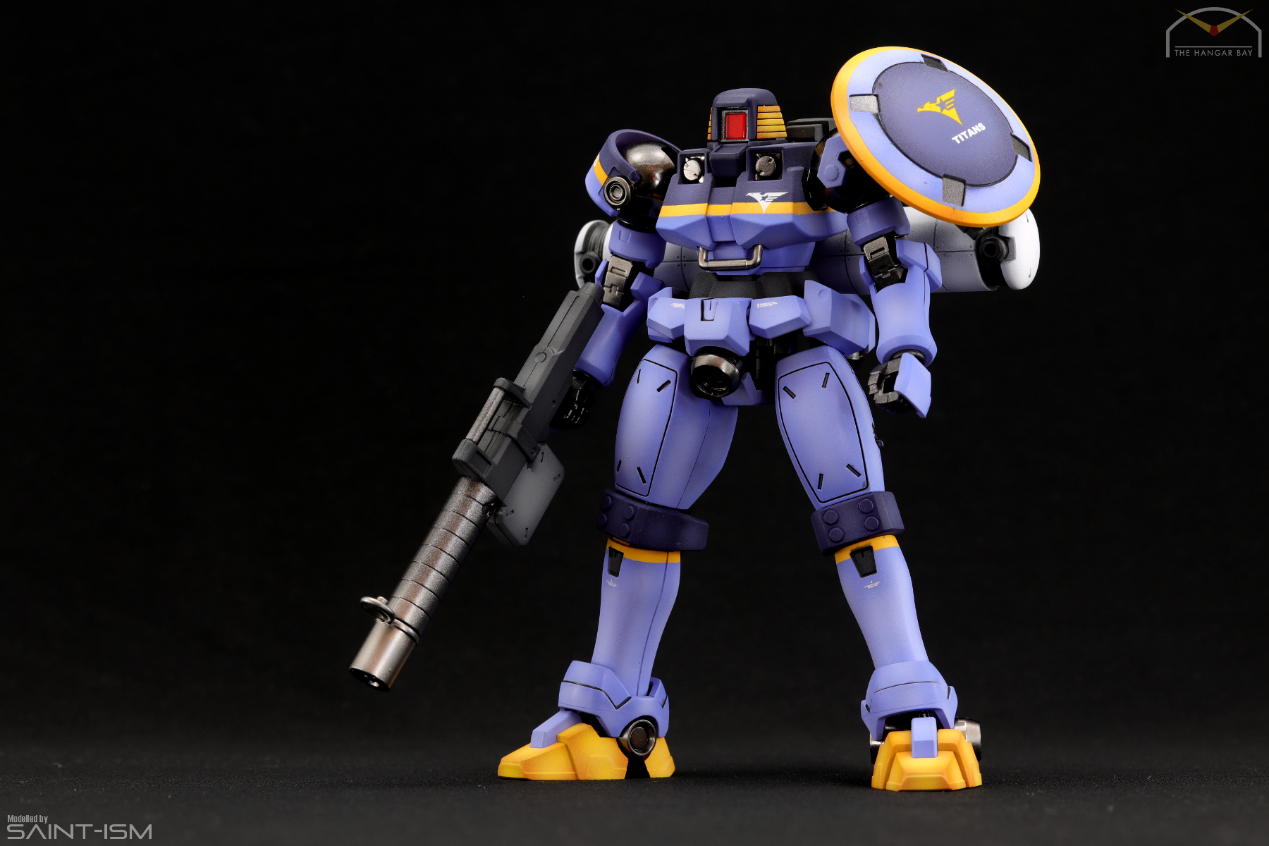 p bandai leo