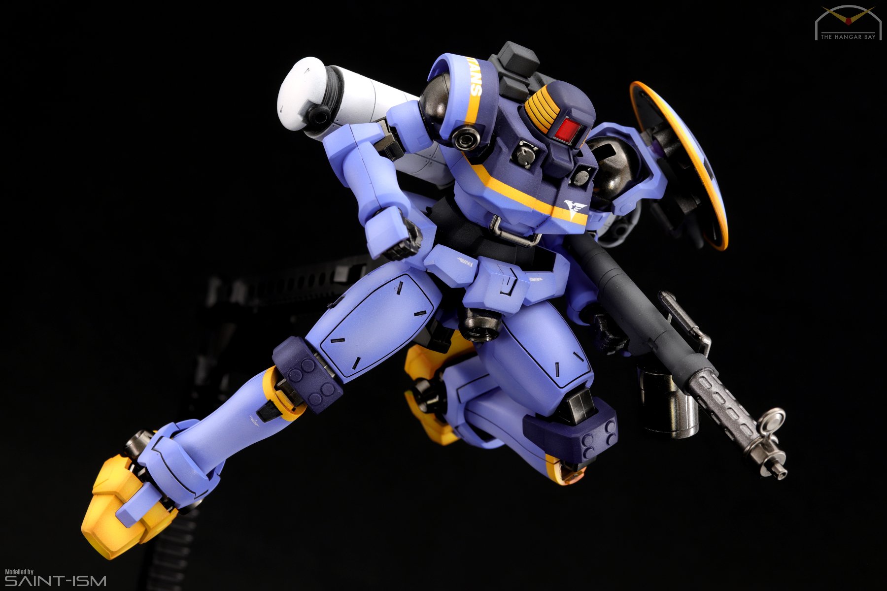 p bandai leo